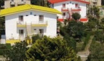 ارائه تسهیلات اقامتی مرکز همایشهای علمی و فرهنگی فرح آباد ساری (آبان ۱۴۰۴)