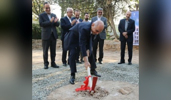 کلنگ احداث خوابگاه ۲۳۲ نفره پسران در کوی دانشگاه به زمین زده شد
