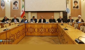 جلسه هم‌اندیشی مسئولان دانشگاه تهران با جمعی از نمایندگان مجلس شورای اسلامی / برنامه‌ریزی برای ارتقای جایگاه ملی و بین‌المللی دانشگاه تهران / دانشگاه تهران آبروی نظام آموزش عالی کشور است / برنامه دانشگاه تهران برای کسب رتبه زیر ۳۰۰ در سه سال آینده