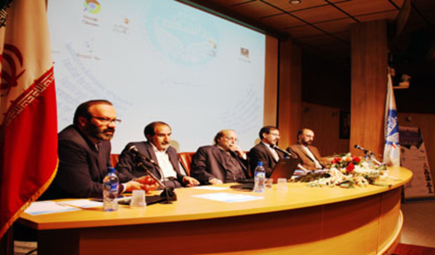 نشست دیپلماسی اقتصادی و سیاست خارجی ایران در دانشکده مطالعات جهان برگزار شد